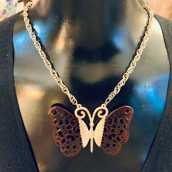 ANTHROPOLOGIE NECKLACE NWT UNIQUE BUTTERFLY- LONG Tortoise Shell Boho Retro Vibe - Picture 11 of 12